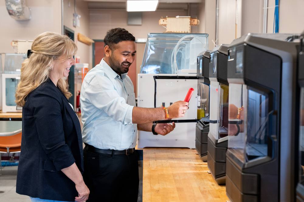 Students in a CBU engineering lab